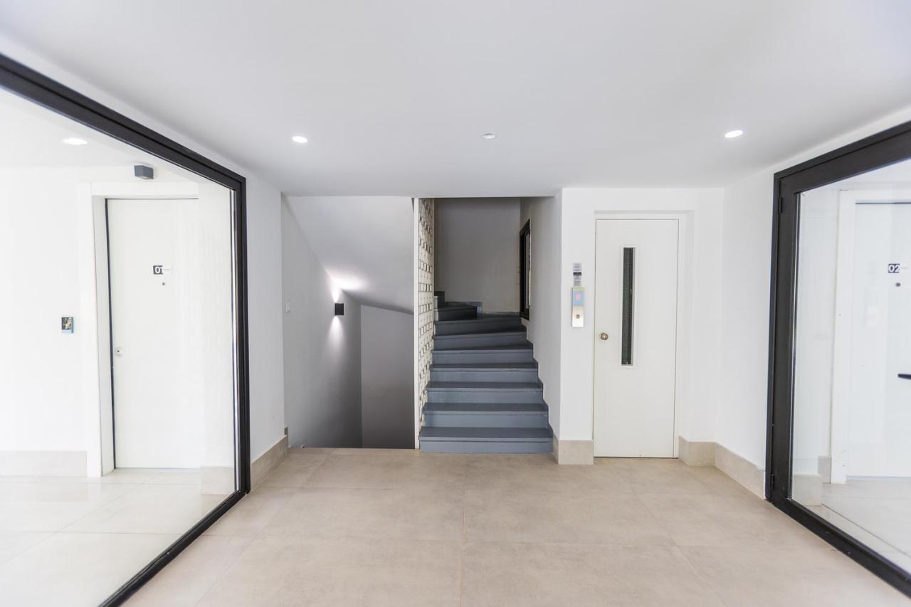 Varkiza Luxury Suites By Raise Vári Eksteriør bilde