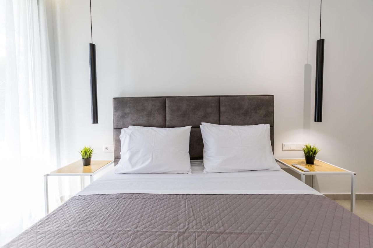 Varkiza Luxury Suites By Raise Vári Eksteriør bilde