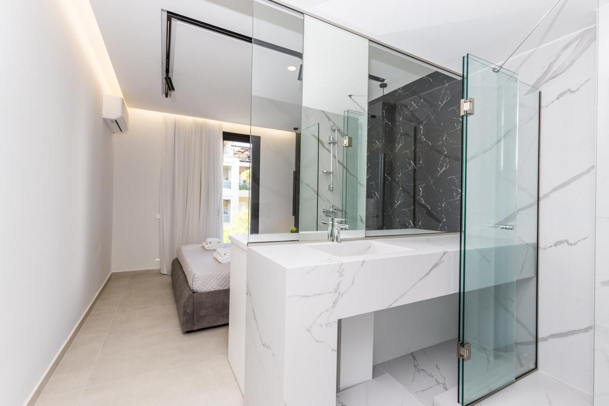 Varkiza Luxury Suites By Raise Vári Eksteriør bilde